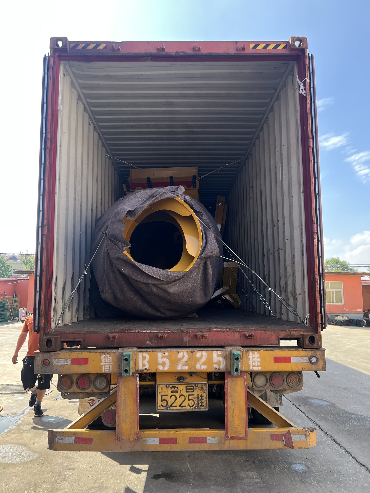 Container loading process 6
